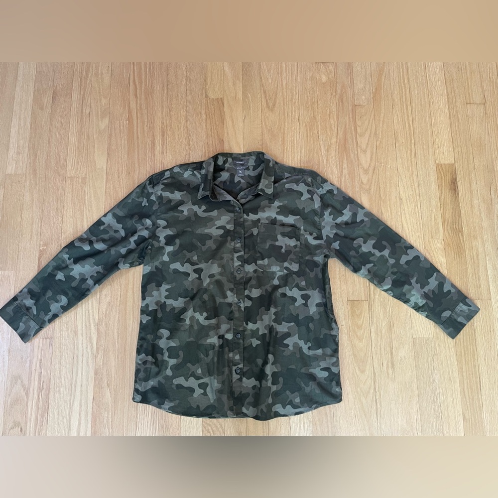 Eddie Bauer Boyfriend Fit Camo Button Down Shirt Size Large - Picture 2 of 9